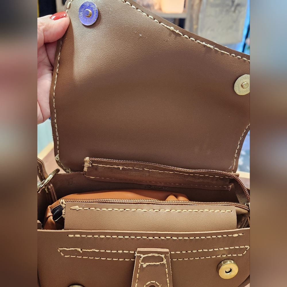 Saddleback Bag - Picture 9 of 15